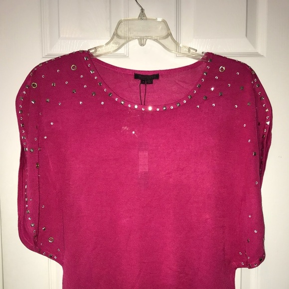 Embellished sweater top with grommets and wide sleeves - Picture 2 of 7
